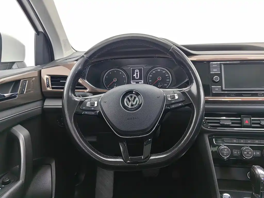 Volkswagen Tharu 2020 — фото 11