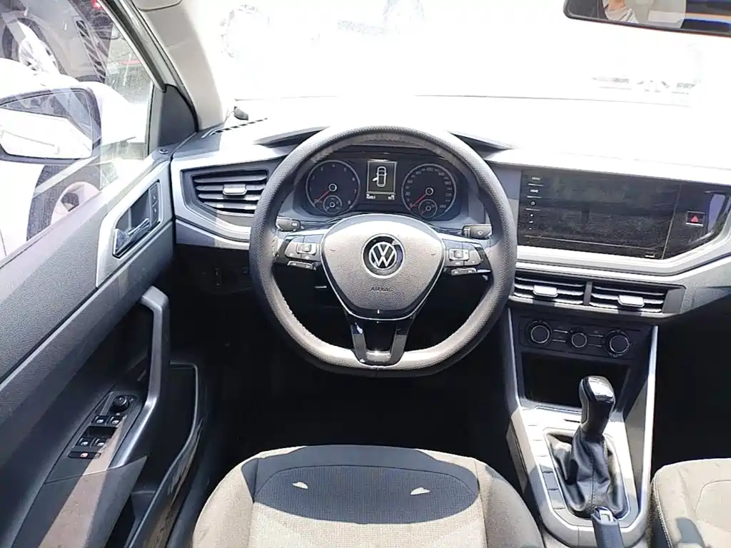 Volkswagen Polo 2021