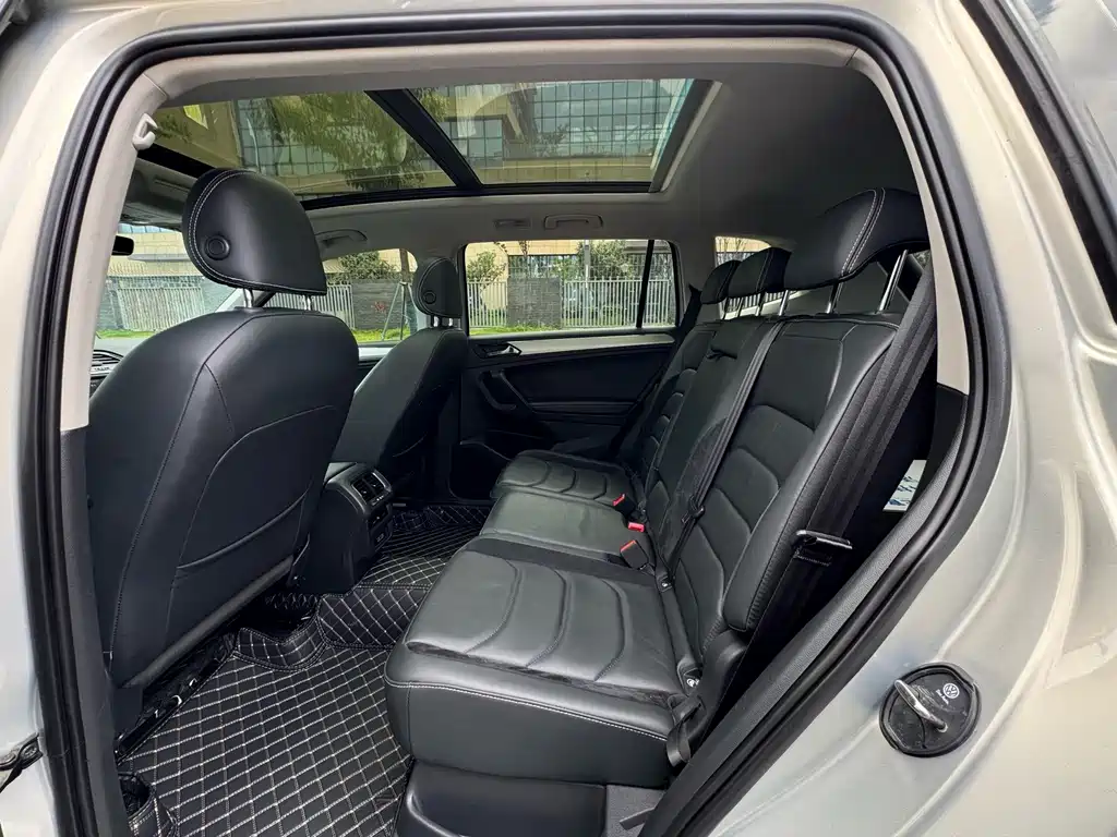 Volkswagen Tiguan L 2018 — фото 13