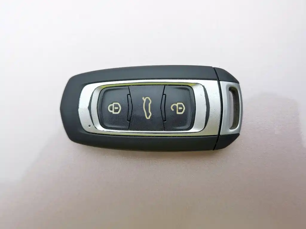 Geely Galaxy Panda 2023 — фото 19
