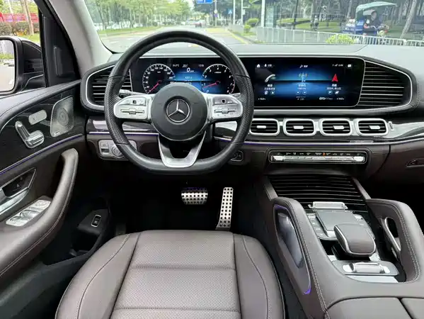 Mercedes-Benz GLS 2023