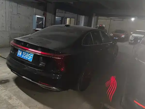 Hongqi H5 2025