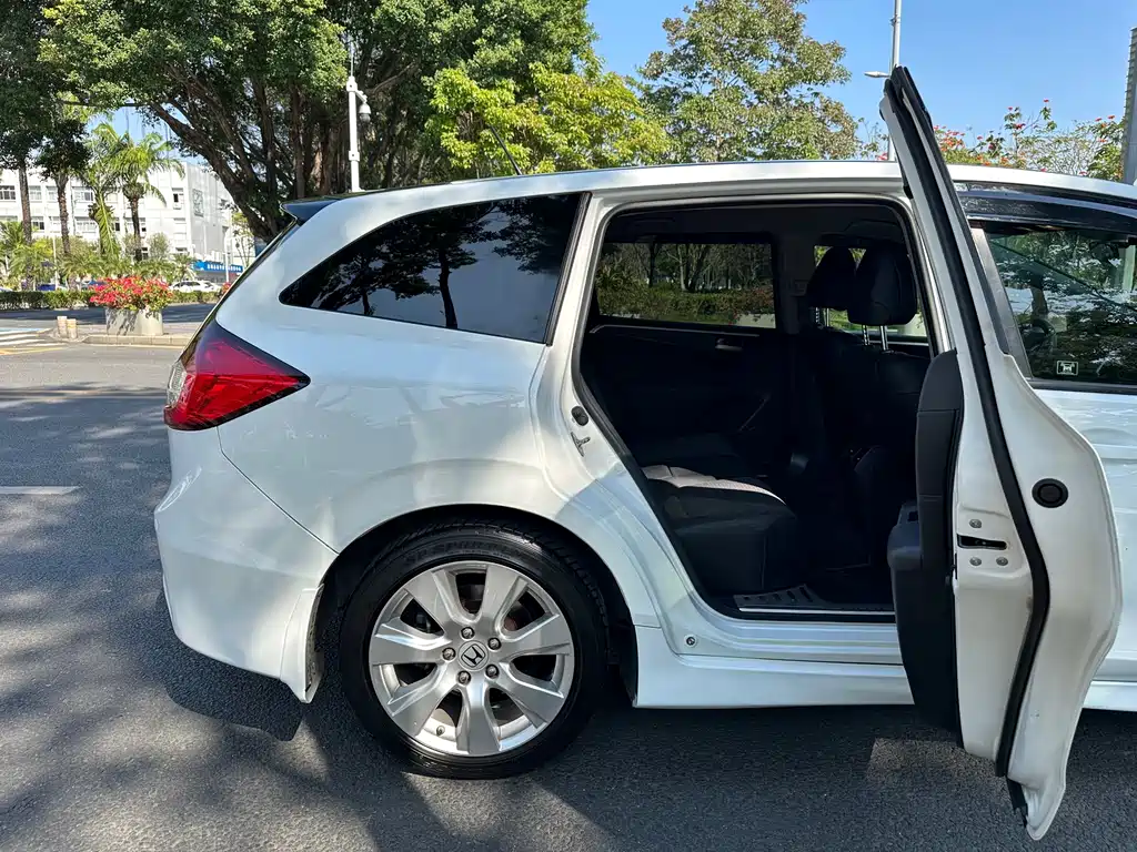 Honda Jade 2014 — фото 21