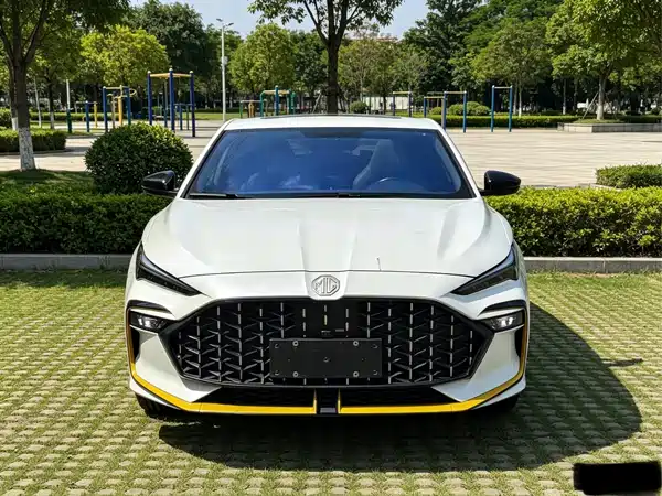 MG6 2022