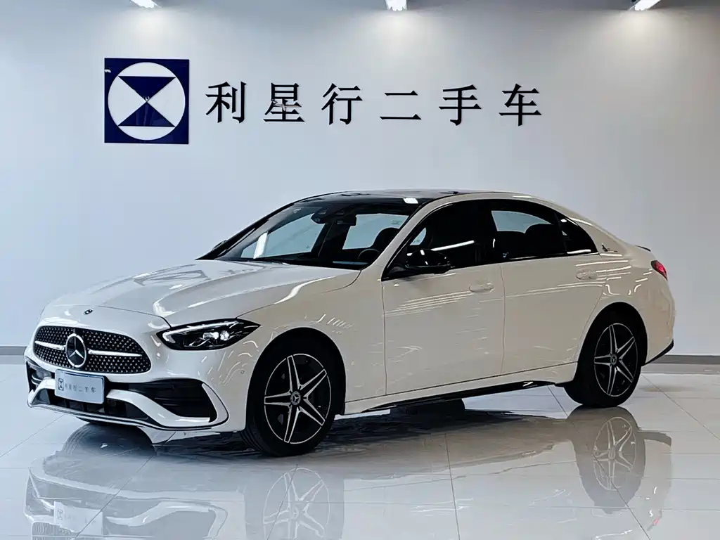 Mercedes-Benz C-Class 2025 — фото 1
