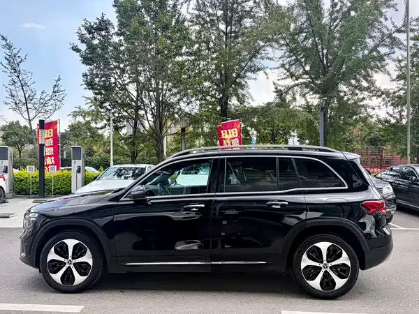 Mercedes-Benz GLB 2022