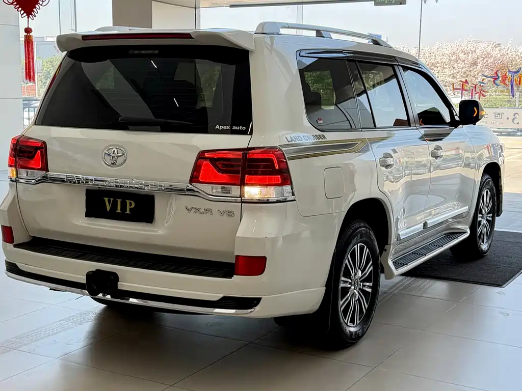 Toyota Land Cruiser 2014 — фото 15