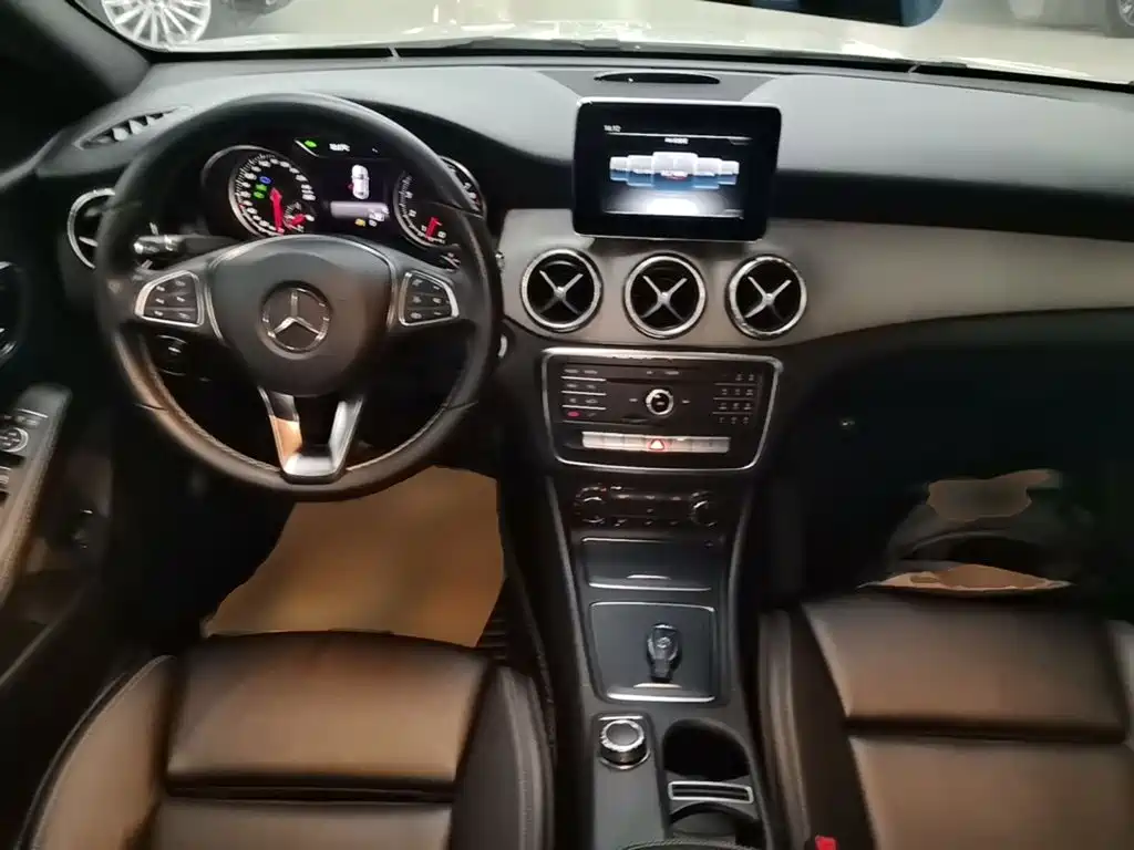 Mercedes-Benz CLA 2017 — фото 10