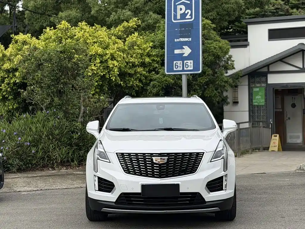 Cadillac XT5 2020 — фото 2
