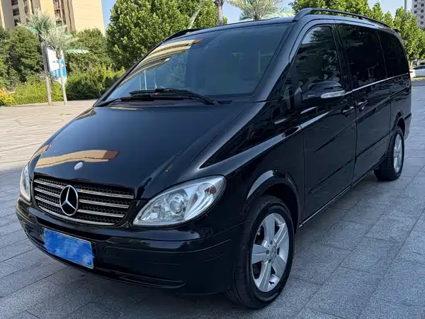 Mercedes-Benz Viano 2011