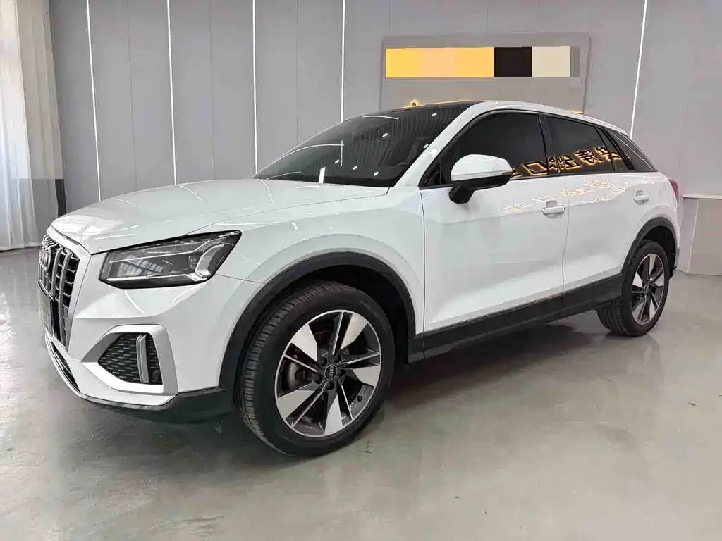 Audi Q2L 2022