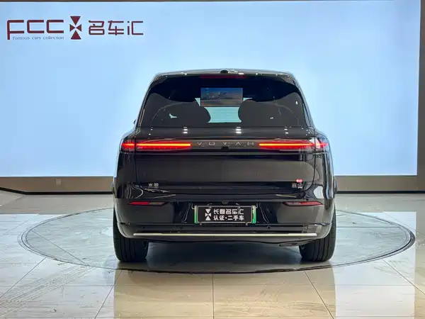 Voyah Taishan 2025