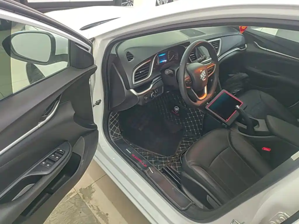 Buick Excelle GT 2022 — фото 16