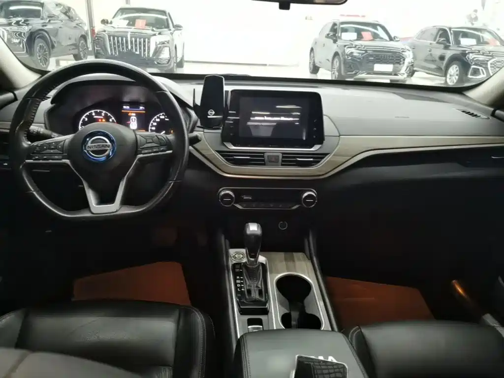 Nissan Teana 2022 — фото 10