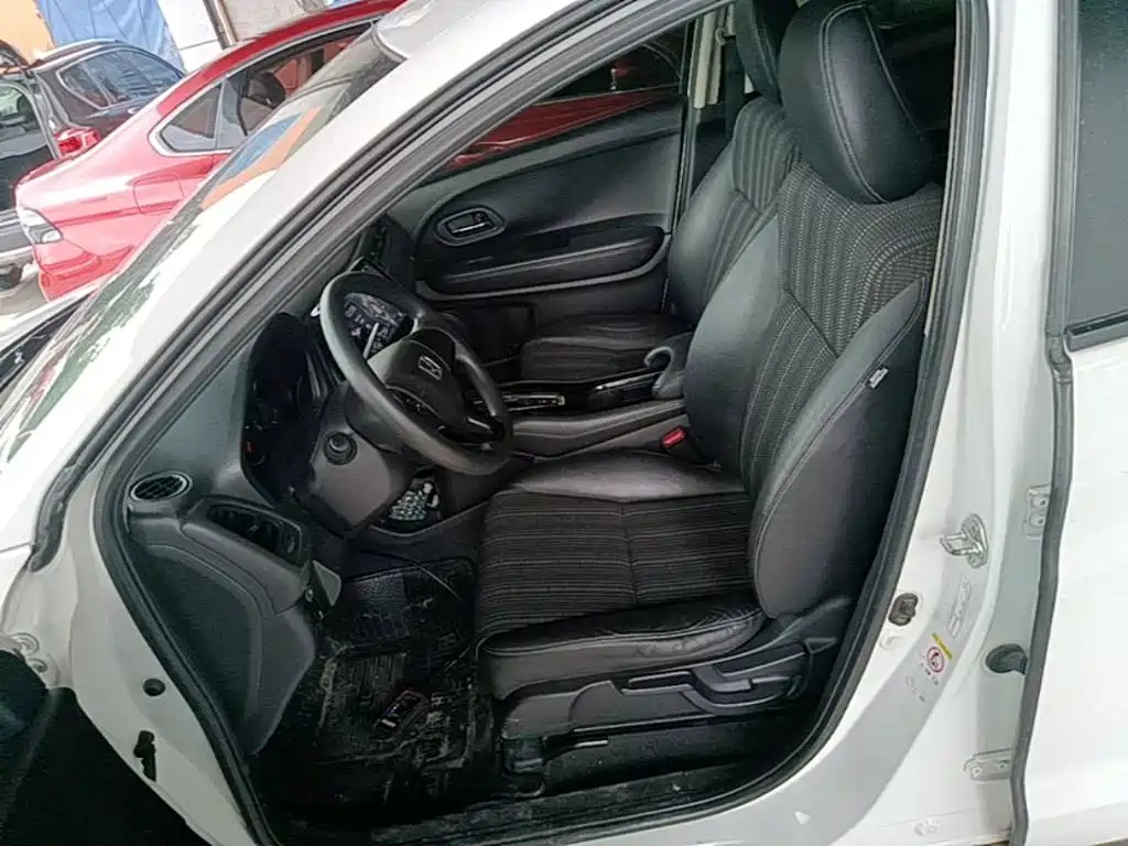 Honda Vezel 2015 — фото 15