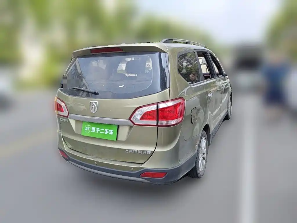 Baojun 730 2015