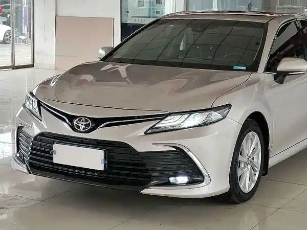 Toyota Camry 2021
