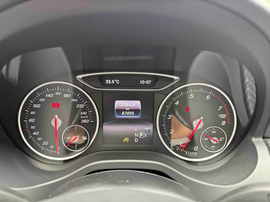 Mercedes-Benz A-Class 2016 — фото 12