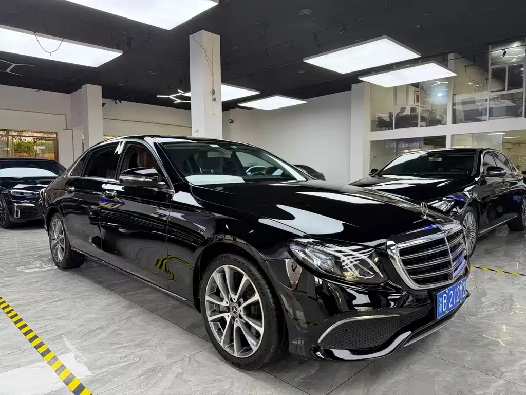 Mercedes-Benz E-Class 2019 — фото 3