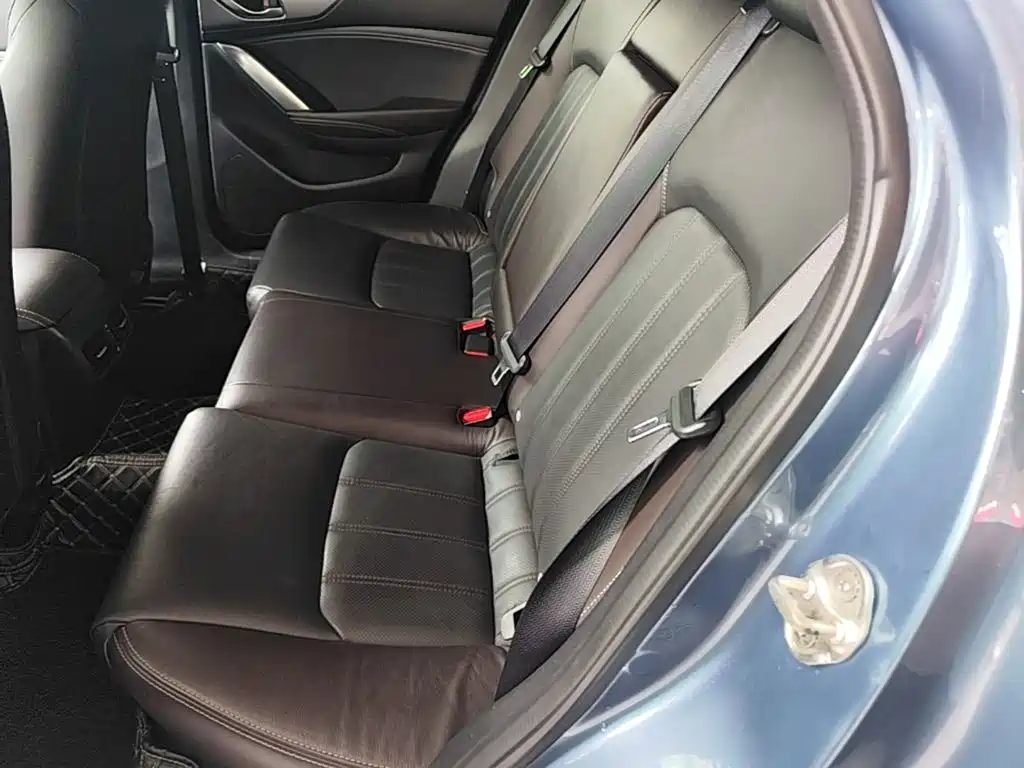 Mazda CX-4 2016 — фото 17