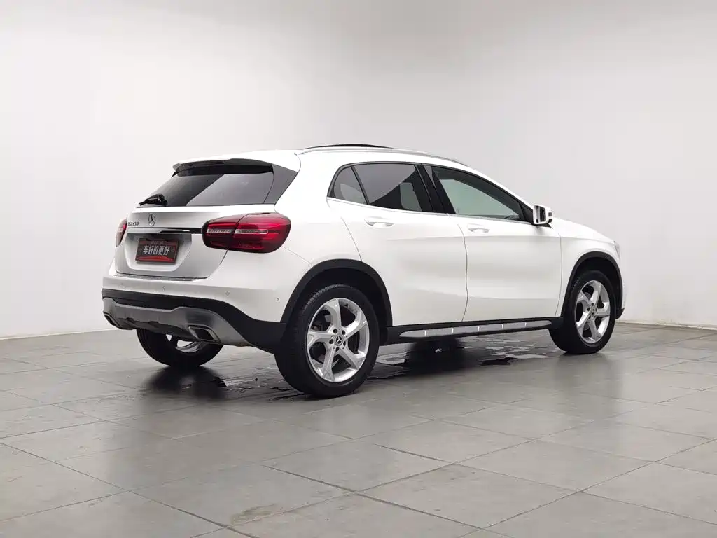 Mercedes-Benz GLA 2018 — фото 2