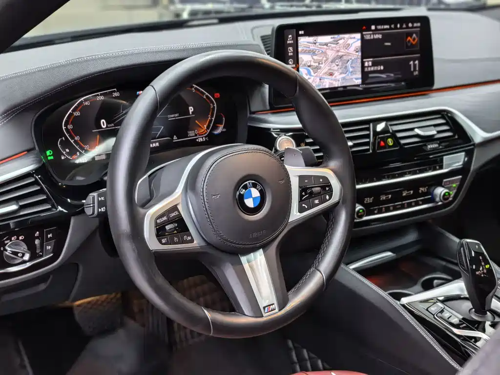 BMW 5 Series 2022 — фото 15