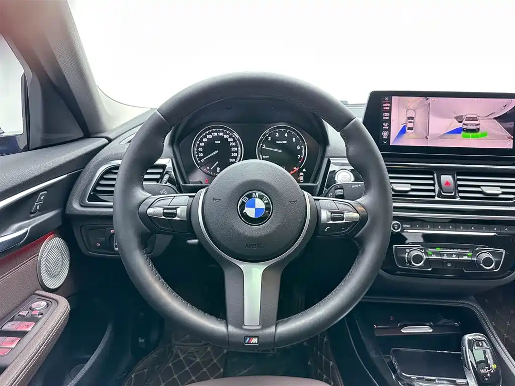 BMW 1 Series 2022 — фото 26