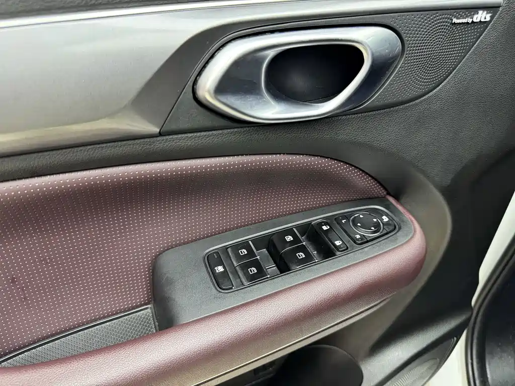 GAC Motor Trumpchi M6 2025 — фото 9