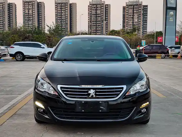 Peugeot 408 2015