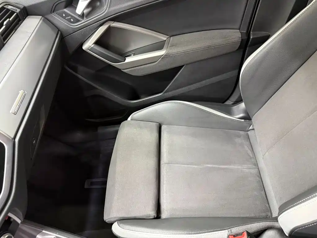 Audi Q3 2023 — фото 13