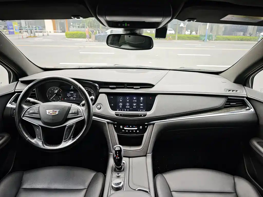Cadillac XT5 2022 — фото 7