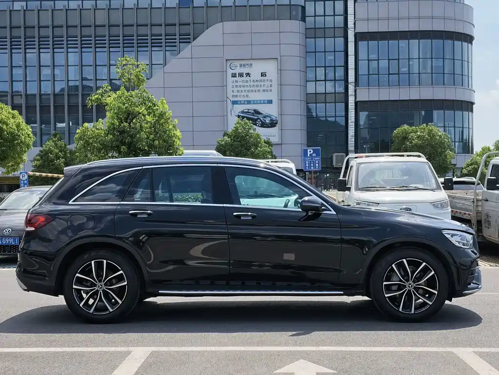 Mercedes-Benz GLC 2021