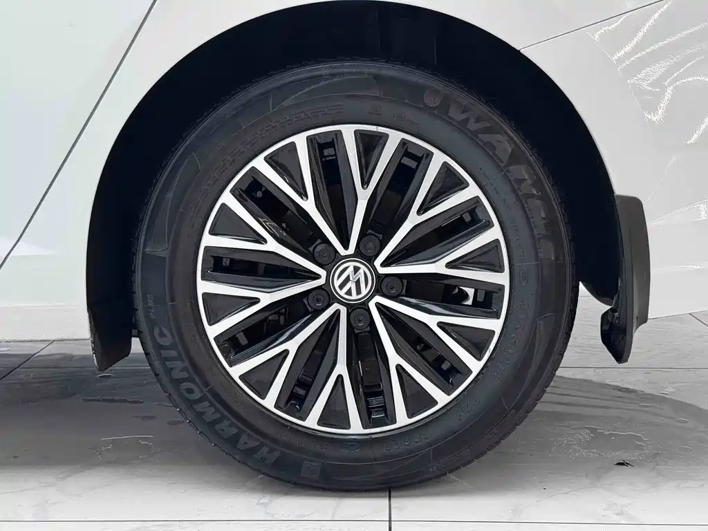Volkswagen Sagitar 2020 — фото 16