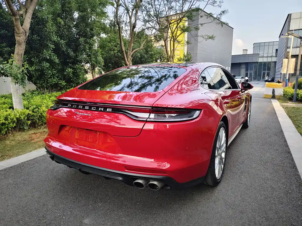 Porsche Panamera 2022 — фото 10