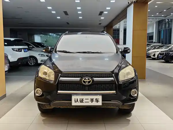 Toyota RAV4 2011