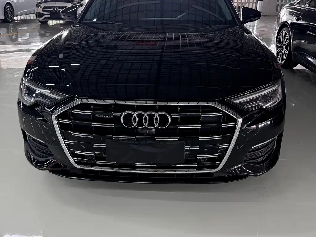 Audi A6L 2022