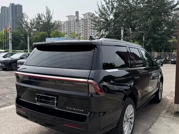 Lincoln Navigator 2025