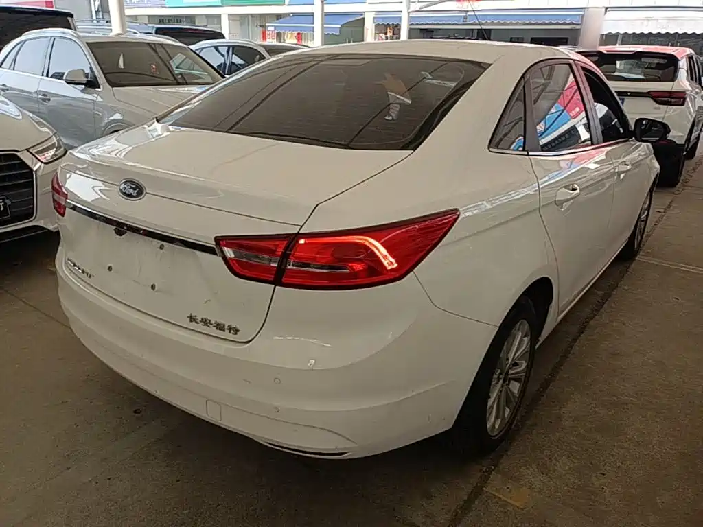 Ford Forrest 2015