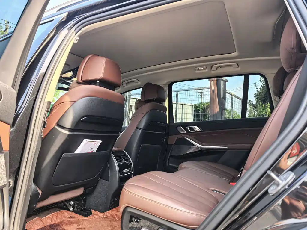 BMW X7 2022 — фото 12