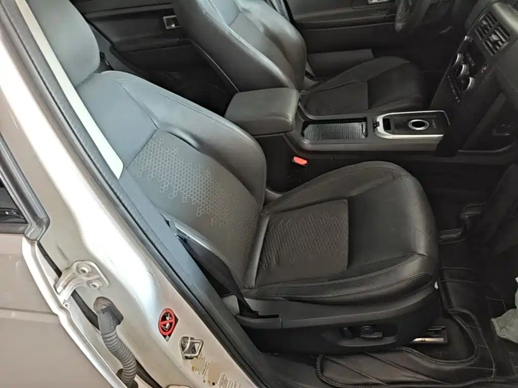 Land Rover Discovery Sport 2016 — фото 25