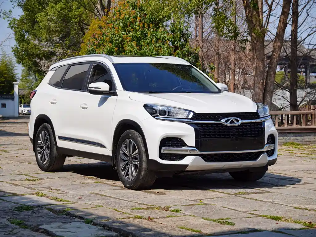 Chery Tiggo 8 2018 — фото 3