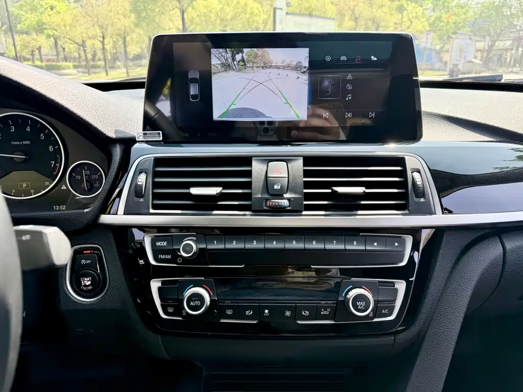 BMW 3 Series GT 2018 — фото 12