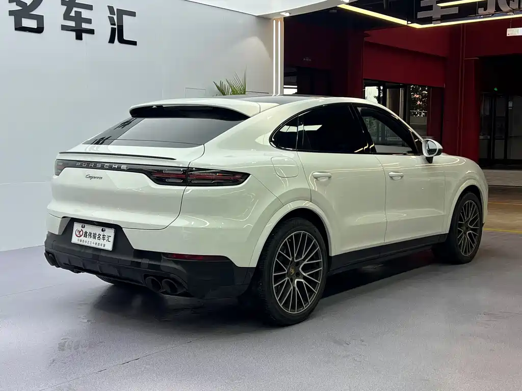 Porsche Cayenne 2021 — фото 15