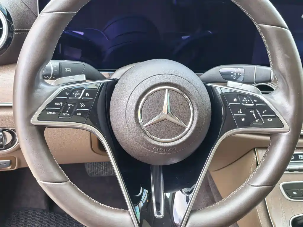 Mercedes-Benz E-Class 2021 — фото 22