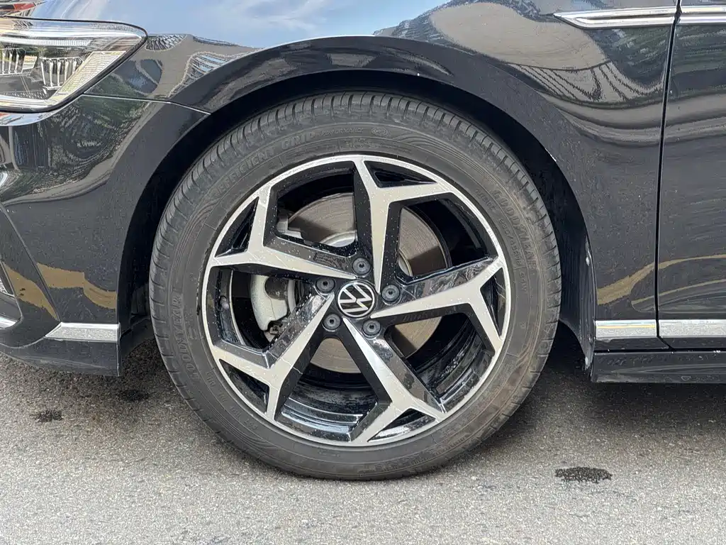 Volkswagen Magotan 2023