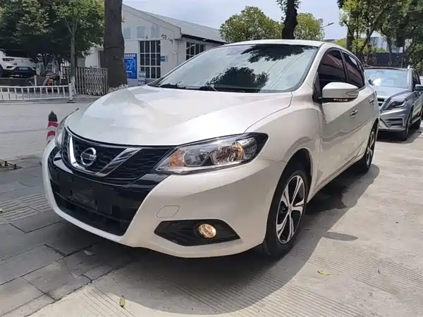 Nissan Tiida 2016
