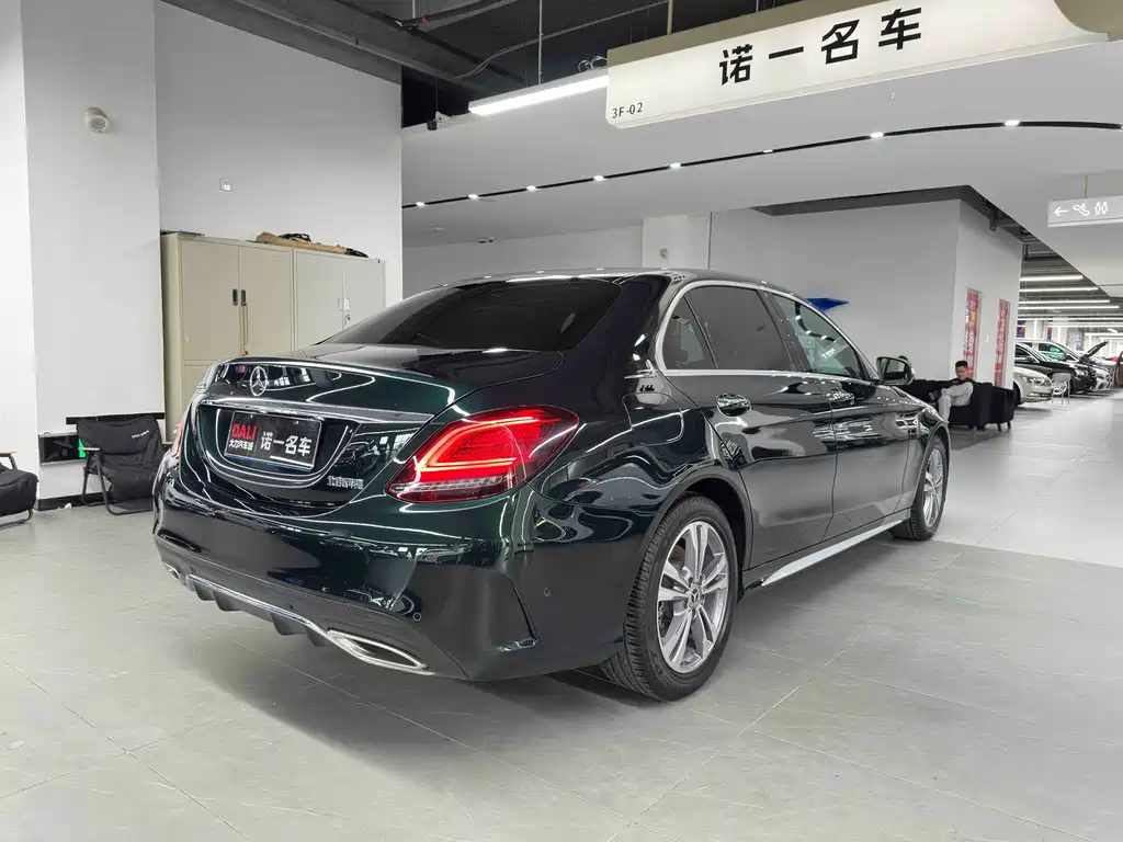 Mercedes-Benz C-Class 2019 — фото 4