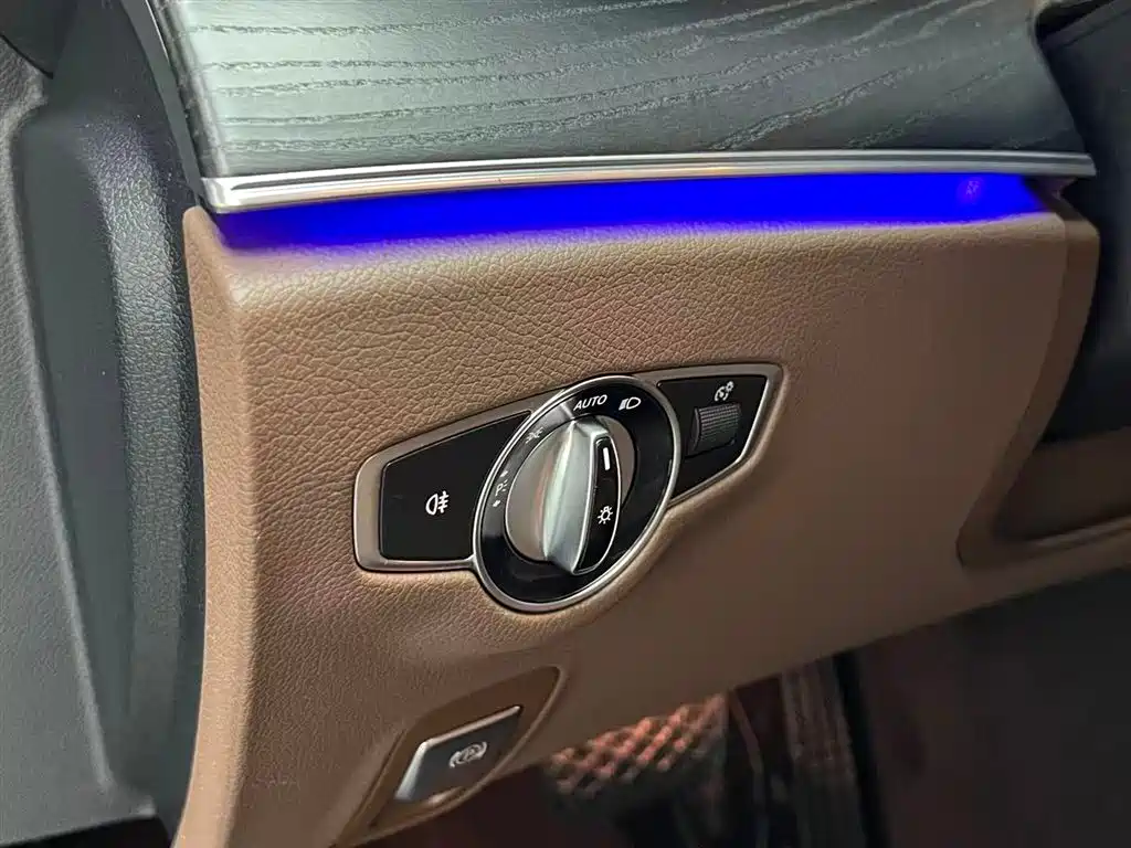 Mercedes-Benz E-Class 2019
