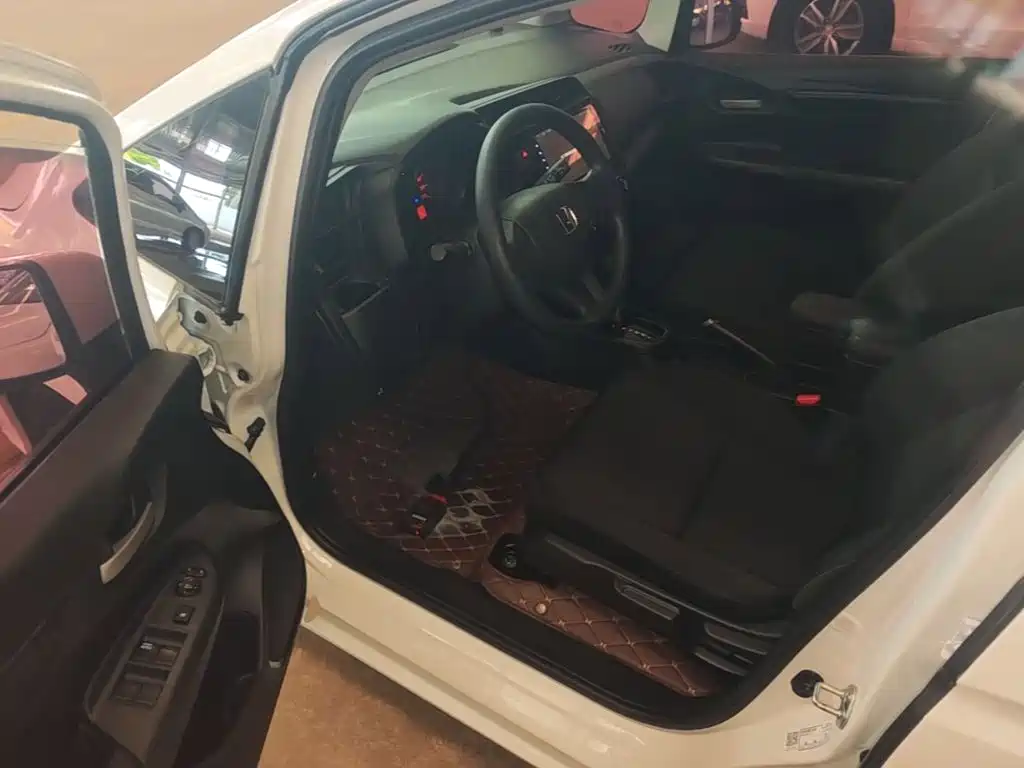 Honda Fit 2019 — фото 16