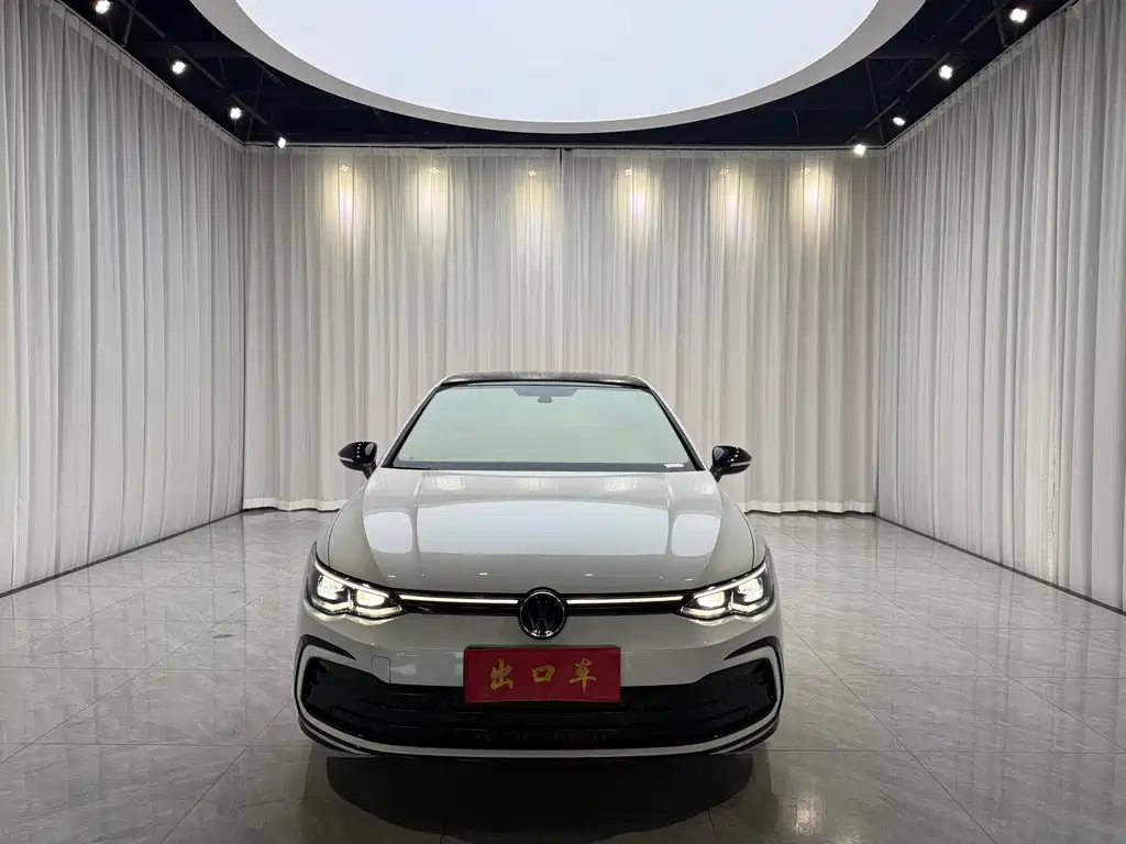 Volkswagen Golf 2024
